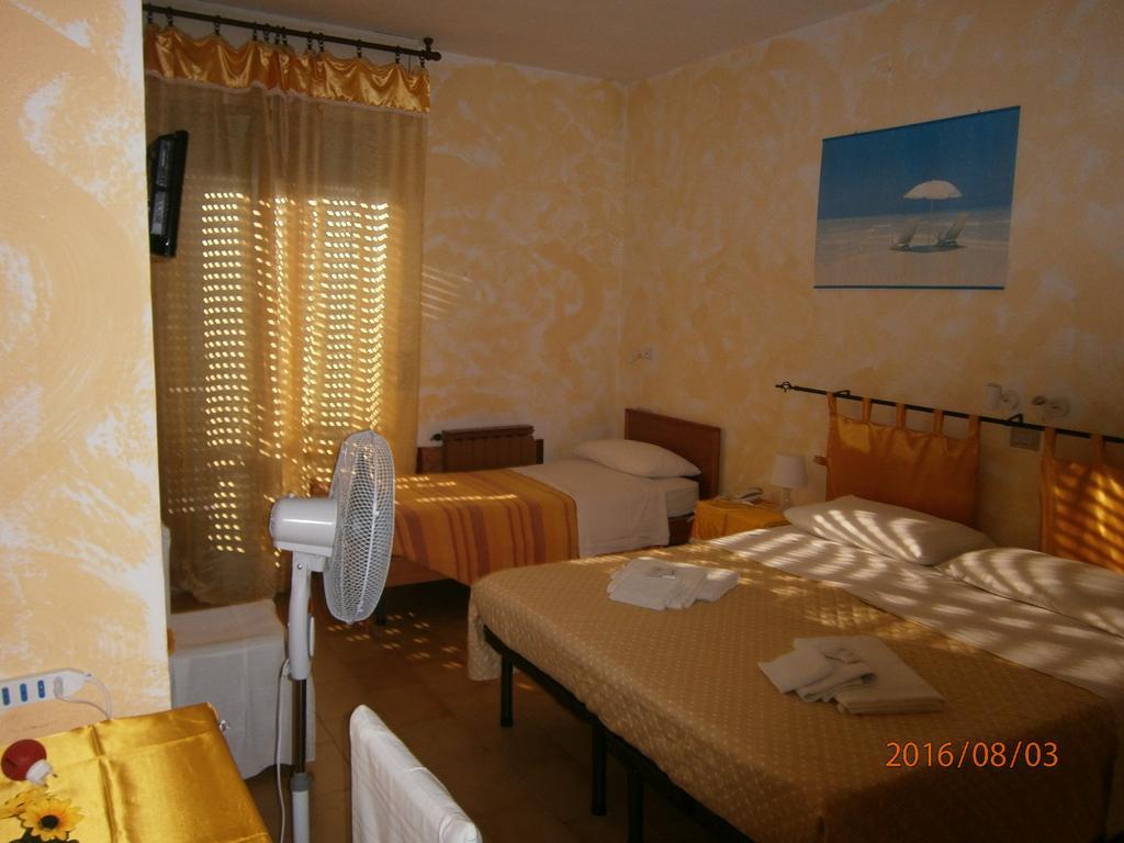 Albergo Il Cantuccio Bolano Exterior foto